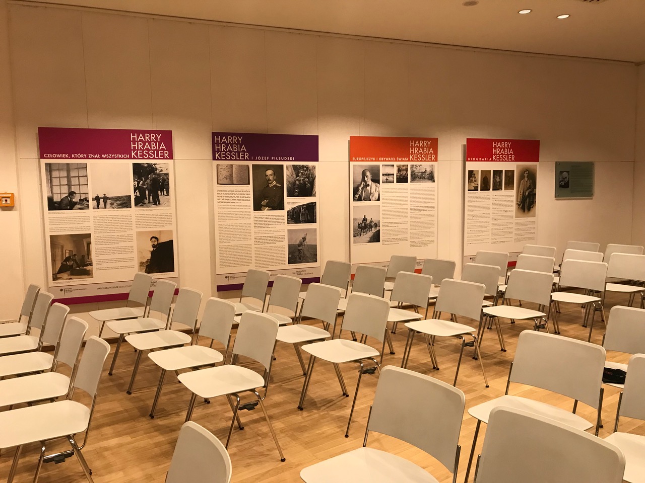 Warschau - Deutsche Botschaft Kesslerausstellung